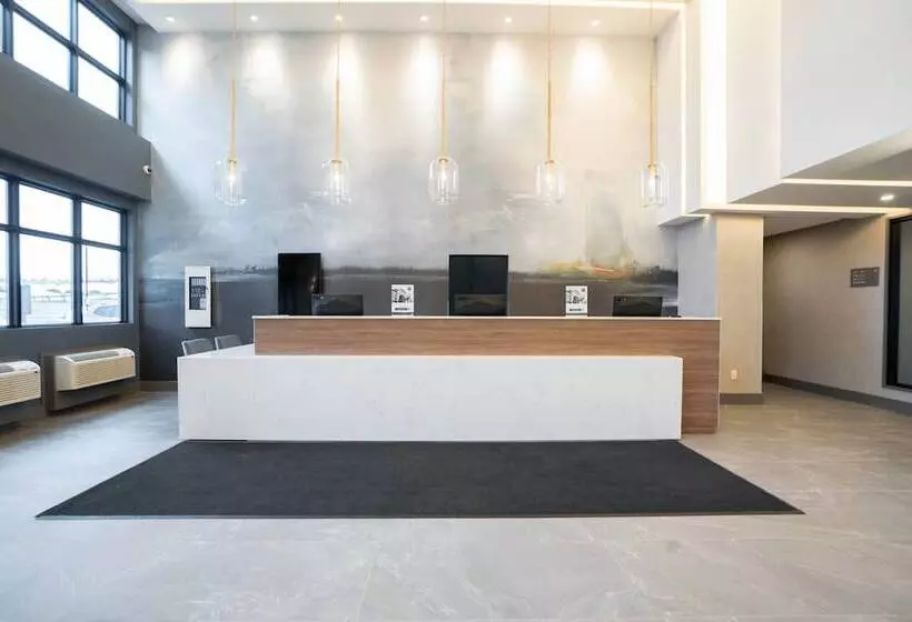 Sandman Signature Dartmouth Hotel & Suites