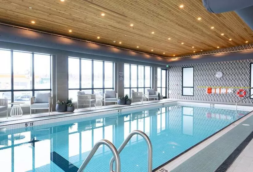 Sandman Signature Dartmouth Hotel & Suites