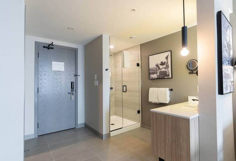 Sandman Signature Dartmouth Hotel & Suites