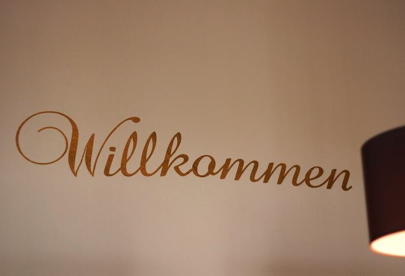 בית מלון כפרי Acron Traben Trarbach