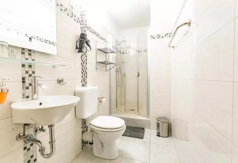 Hotelli Bouzid   Laatzen