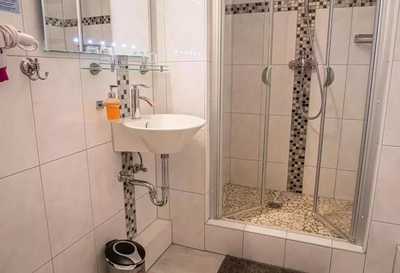 Hotelli Bouzid   Laatzen