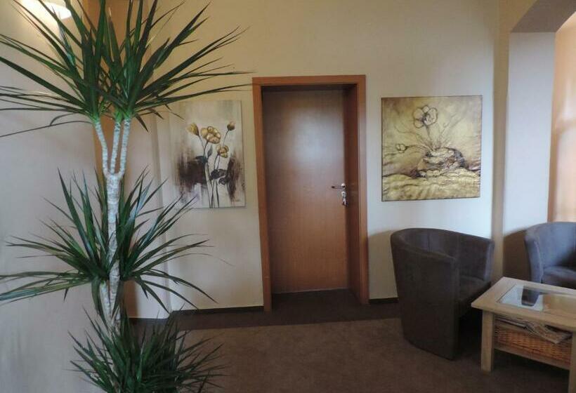 Отель Carl Von Clausewitz