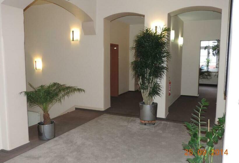 Отель Carl Von Clausewitz