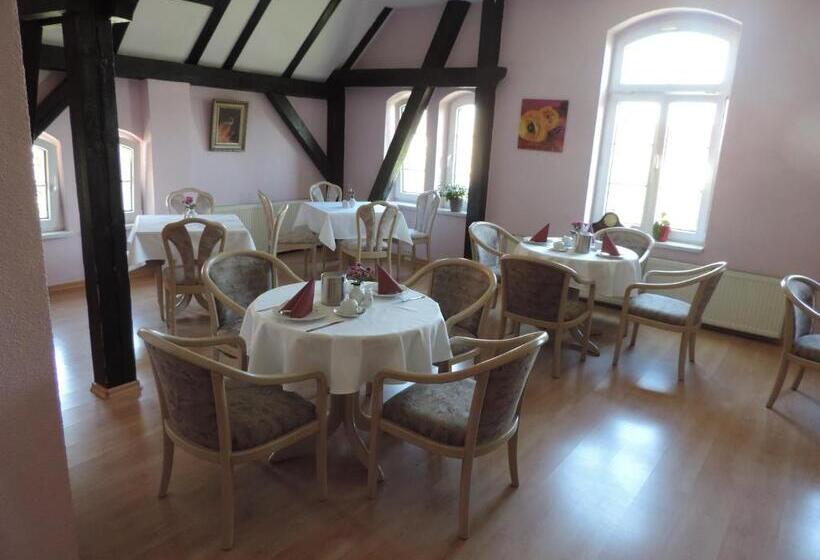 Отель Carl Von Clausewitz