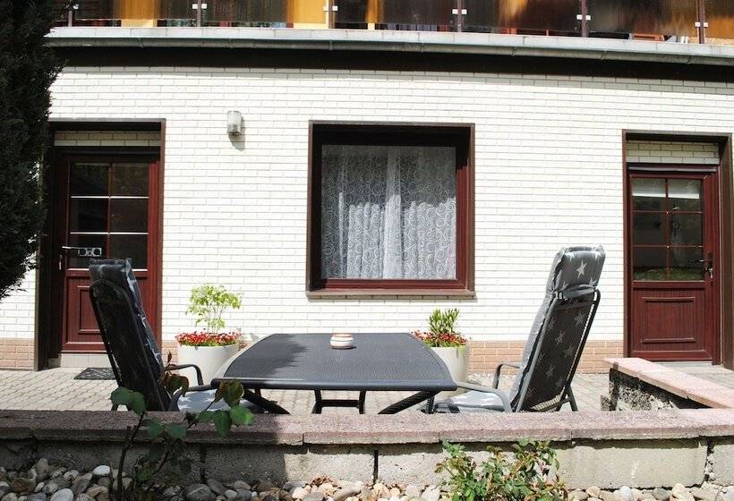 בית מלון כפרי Ferienhus Baabe