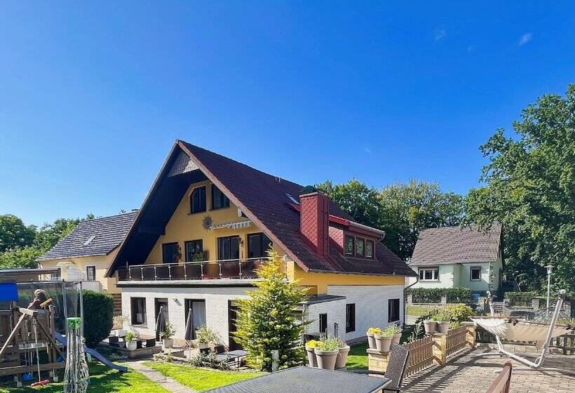 בית מלון כפרי Ferienhus Baabe