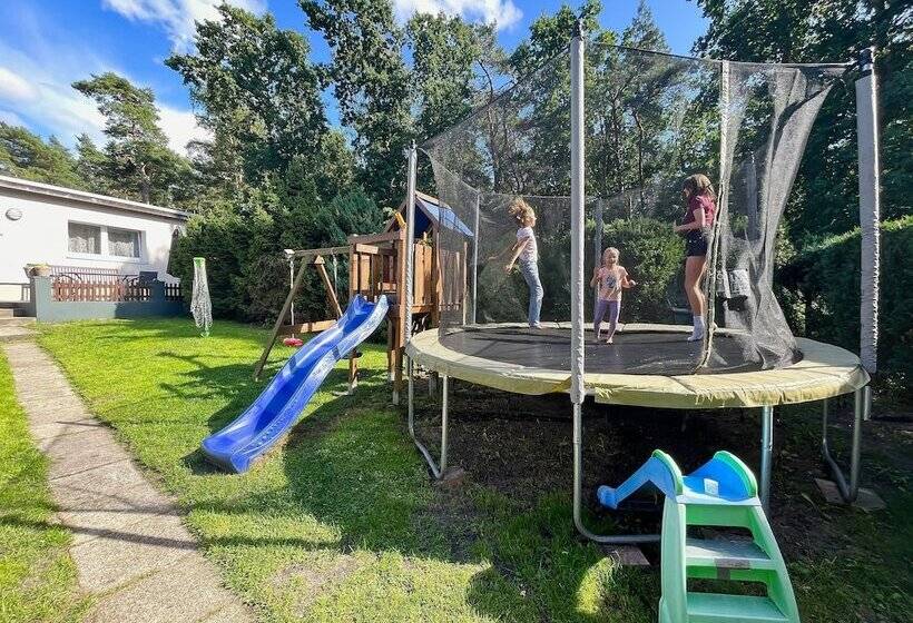 בית מלון כפרי Ferienhus Baabe