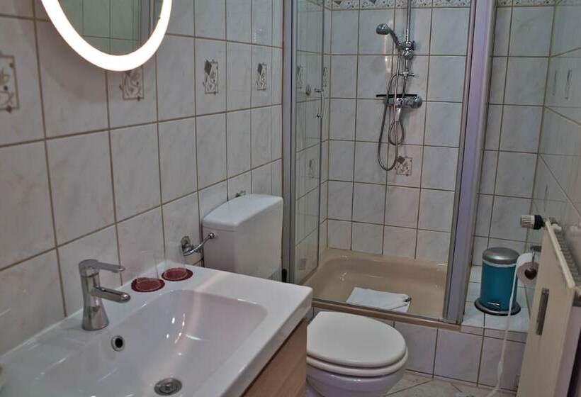 בית מלון כפרי Ferienhus Baabe