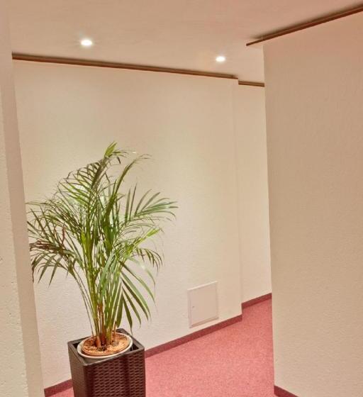 هتل Ganita Weil Am Rhein