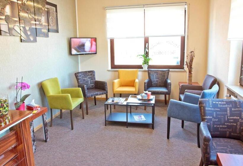 هتل Ganita Weil Am Rhein