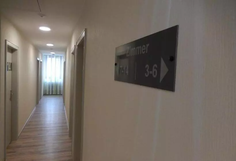 Hotelli Gasthaus Wollscheid