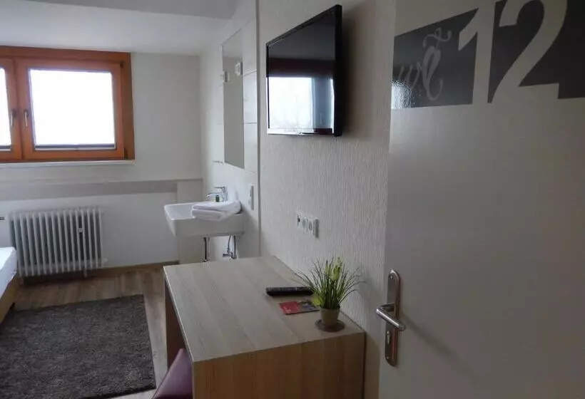 Hotelli Gasthaus Wollscheid