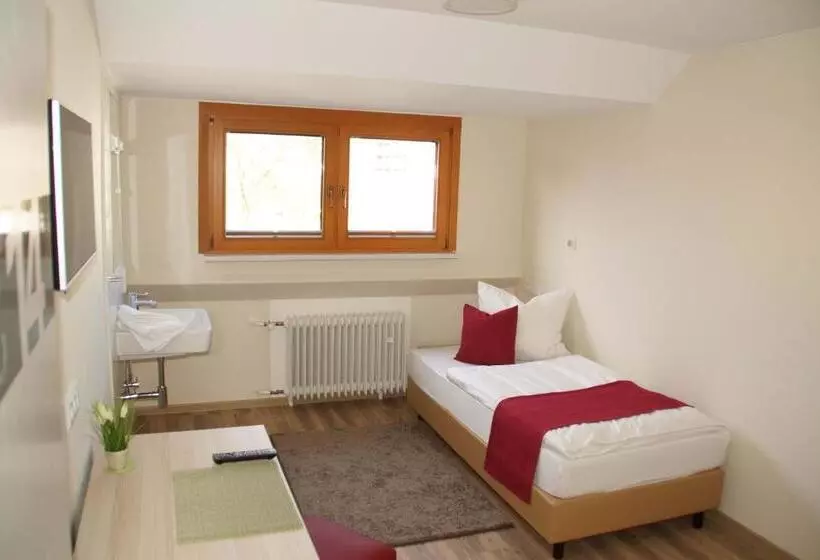 Hotelli Gasthaus Wollscheid