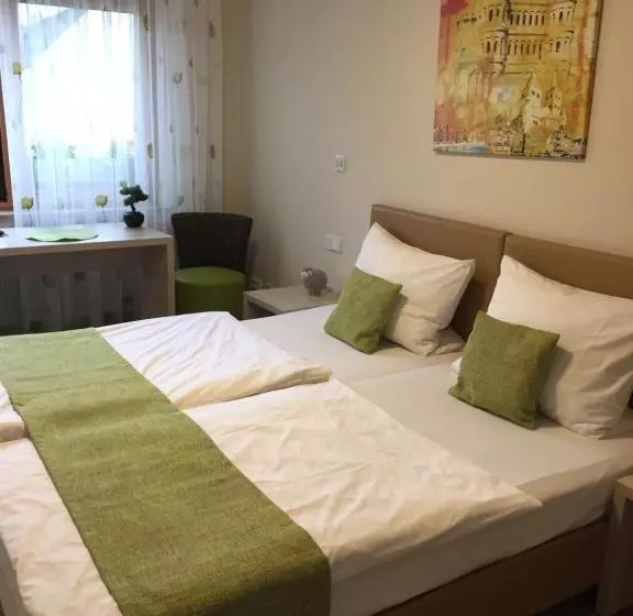 Hotelli Gasthaus Wollscheid