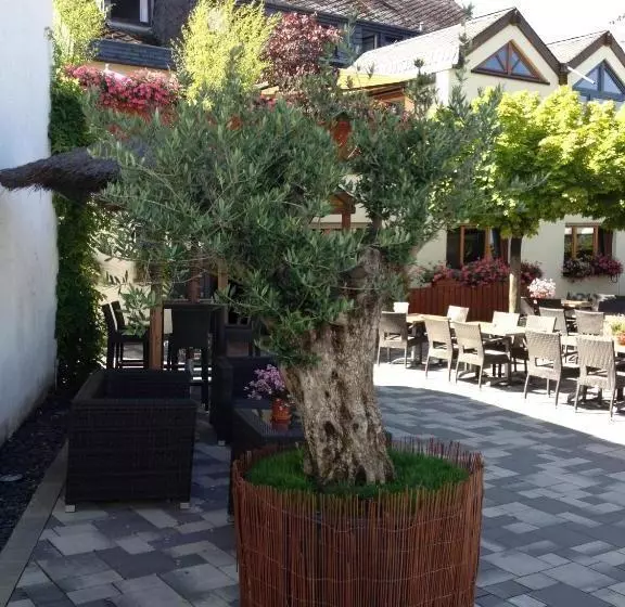 Hotelli Gasthaus Wollscheid