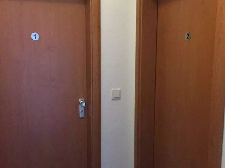 Hotelli Pension Im Wirtshaus Himberg