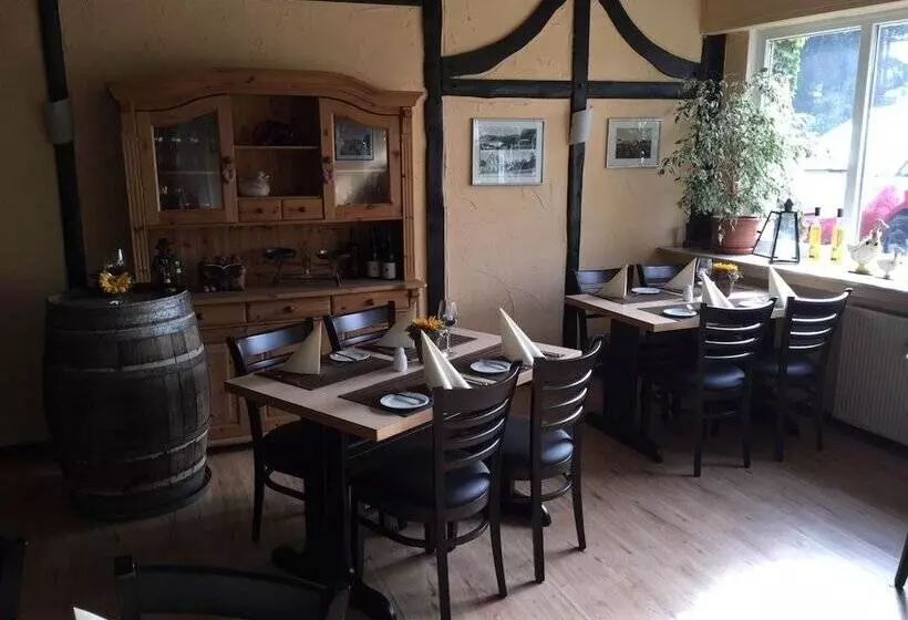 Hotelli Pension Im Wirtshaus Himberg