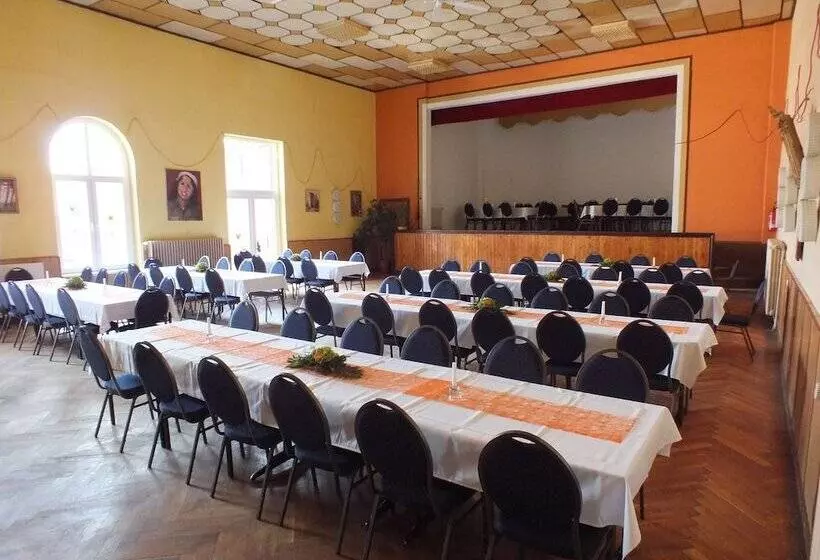 Hotelli Ratsstuben Kalbe