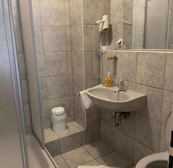 Hotelli Restaurant Germania