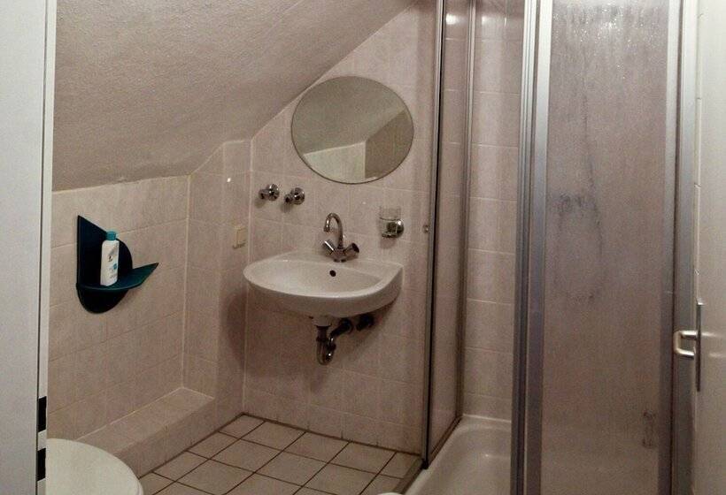 ホテル Restaurant & Pension Bellevue