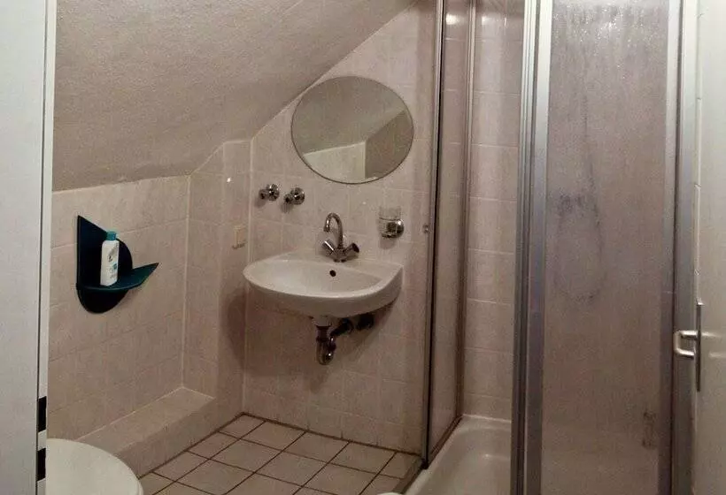 ホテル Restaurant & Pension Bellevue