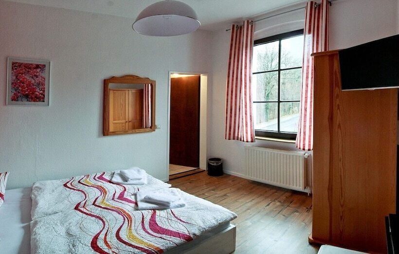 ホテル Restaurant & Pension Bellevue