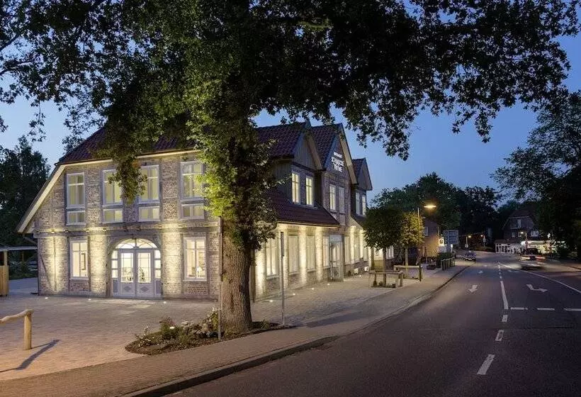 ホテル Schmucke Witwe