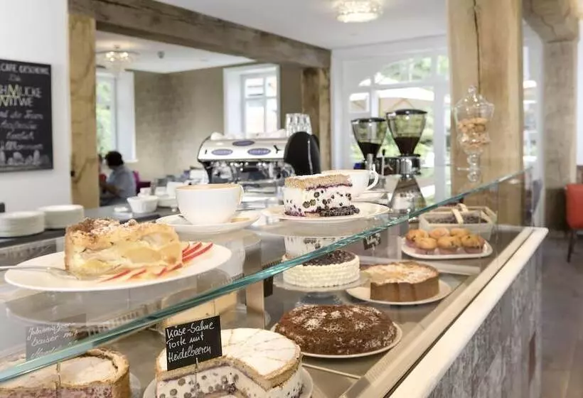 ホテル Schmucke Witwe