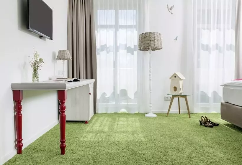 ホテル Schmucke Witwe