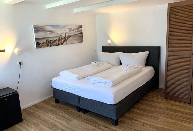 酒店 Tat Tagungs Und Gästehaus