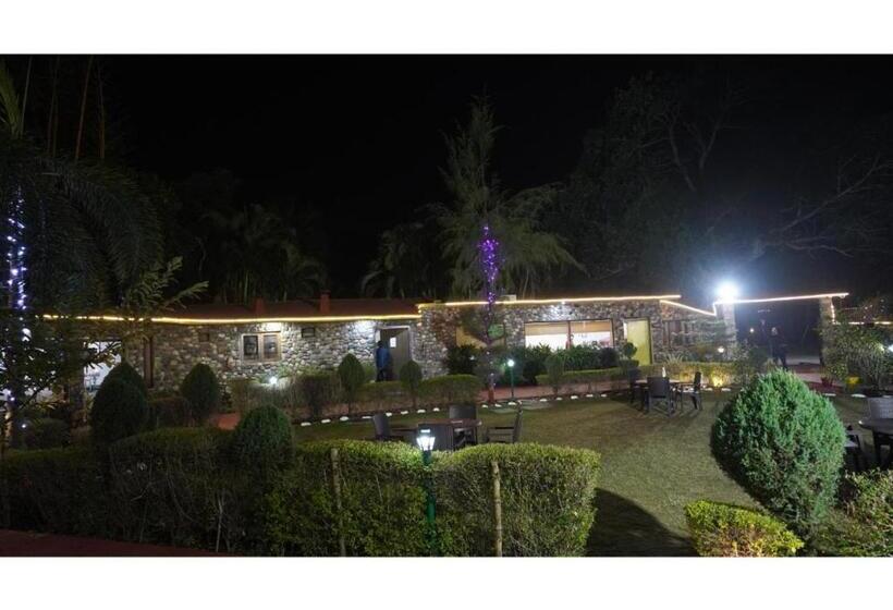 هتل Hr Dukes Den Resort