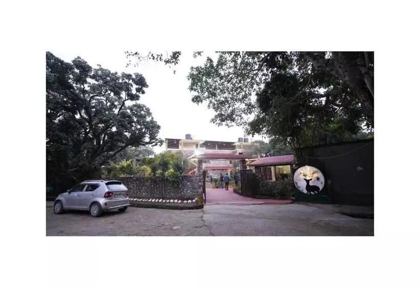 Hotelli Hr Dukes Den Resort