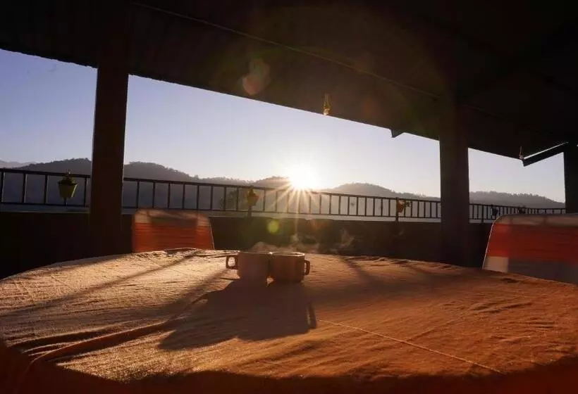 Hotelli Hr Dukes Den Resort