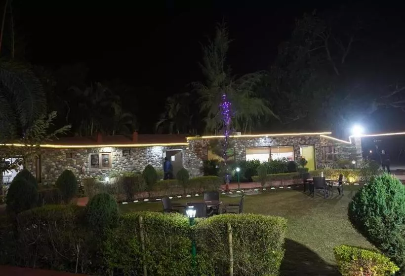 Hotelli Hr Dukes Den Resort