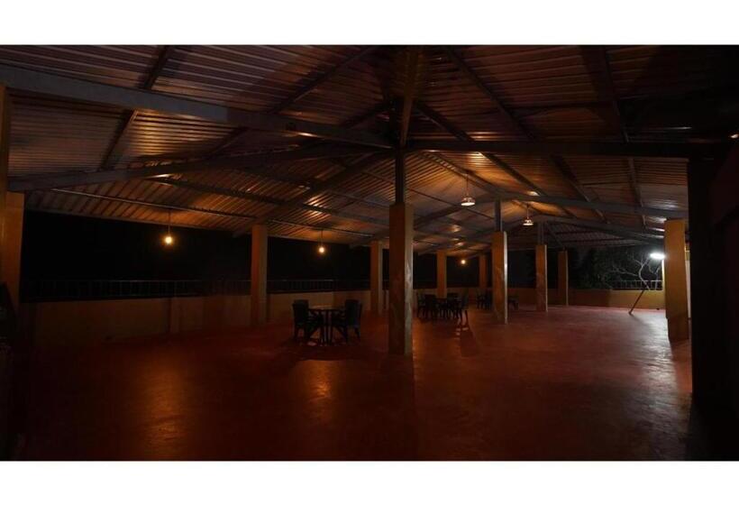 هتل Hr Dukes Den Resort