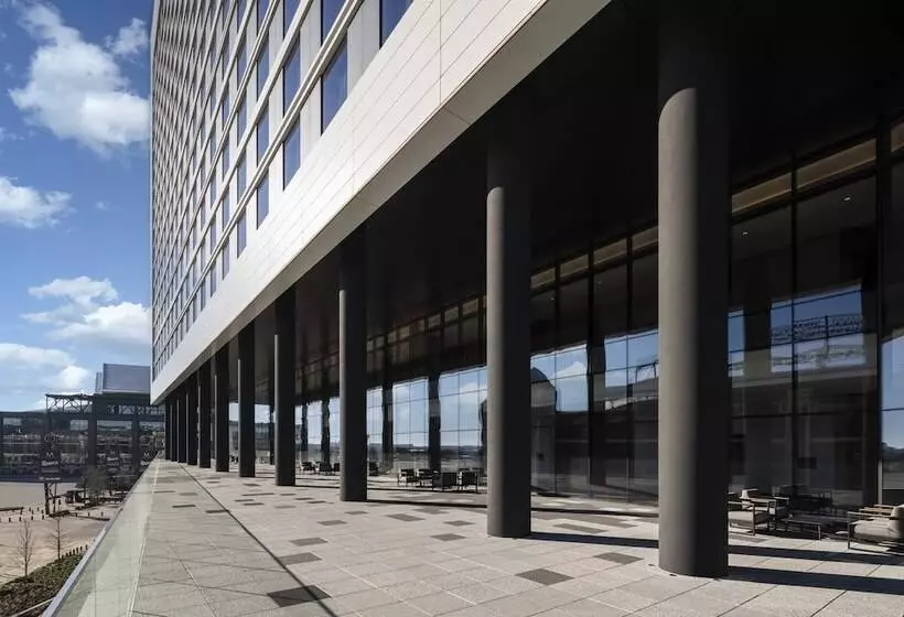 ホテル Loews Arlington