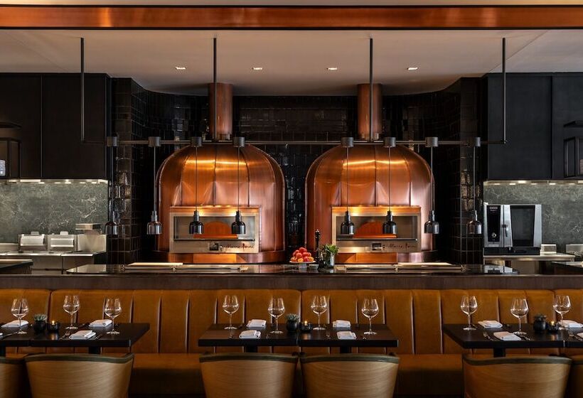 هتل Loews Arlington