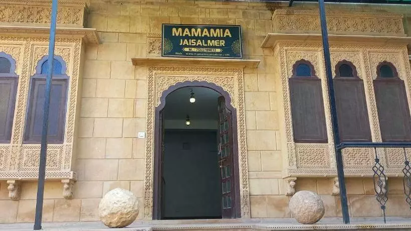 ホテル Mamamia Jaisalmer