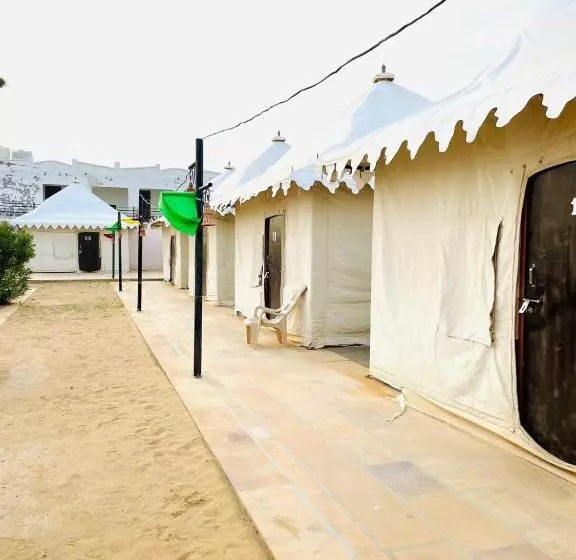 ホテル Mamamia Jaisalmer