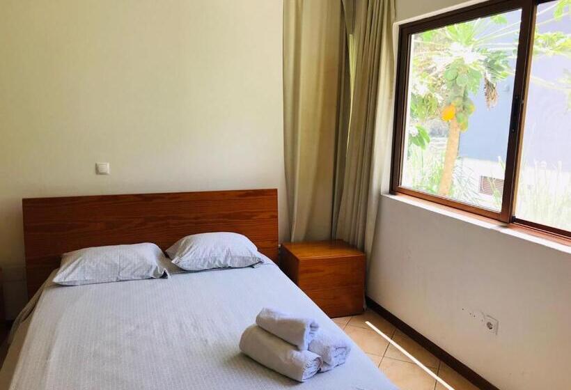 پانسیون Residencial Lela D Fermina