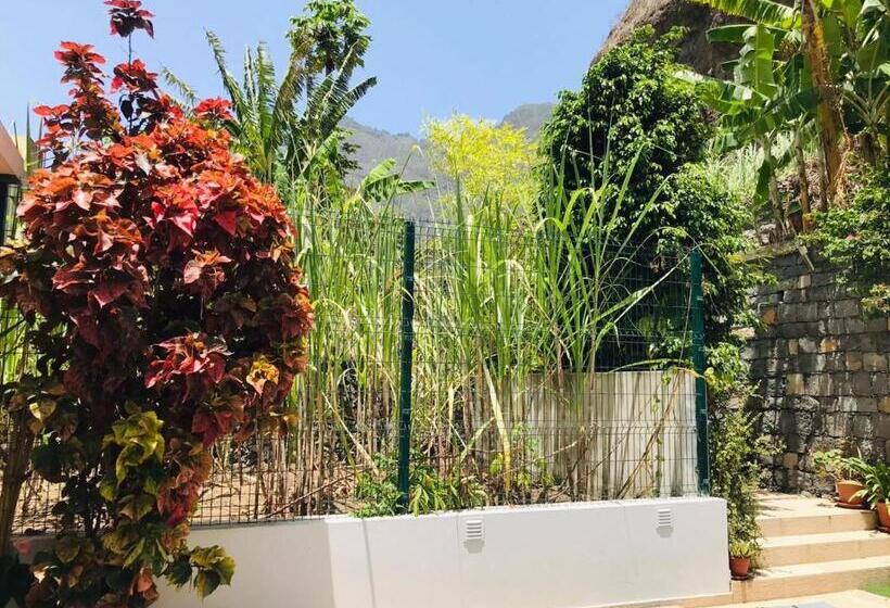 پانسیون Residencial Lela D Fermina