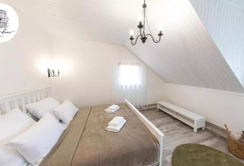 Penzión čarovný Dvor