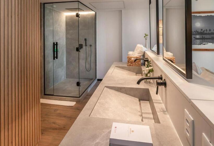 استراحتگاه Serhs Experience Suítes