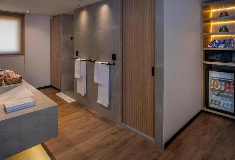 استراحتگاه Serhs Experience Suítes