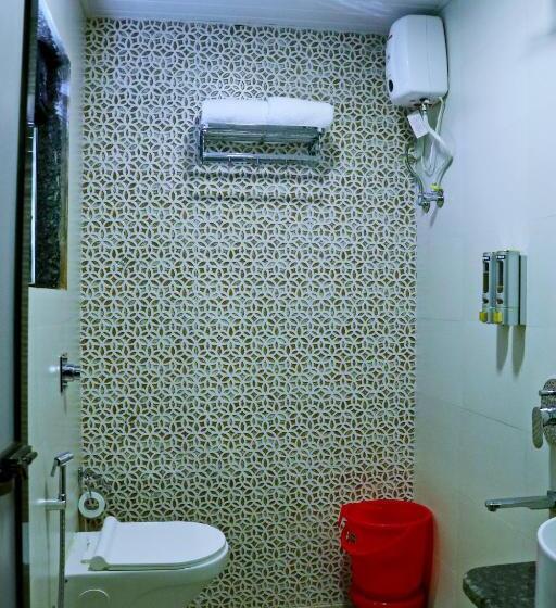 בית מלון כפרי Beach Village Resort