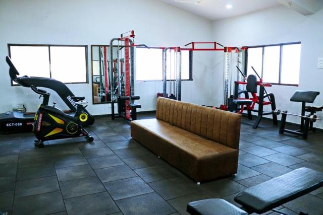 בית מלון כפרי Beach Village Resort