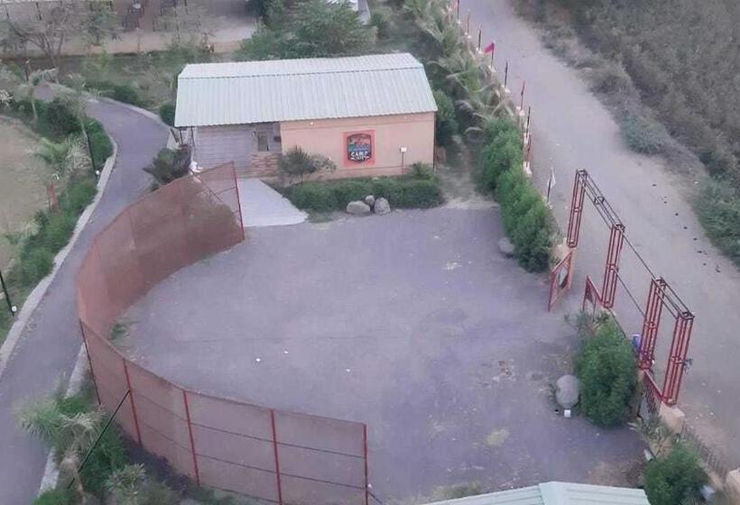 Hotel Pop 701982 Camp Unity