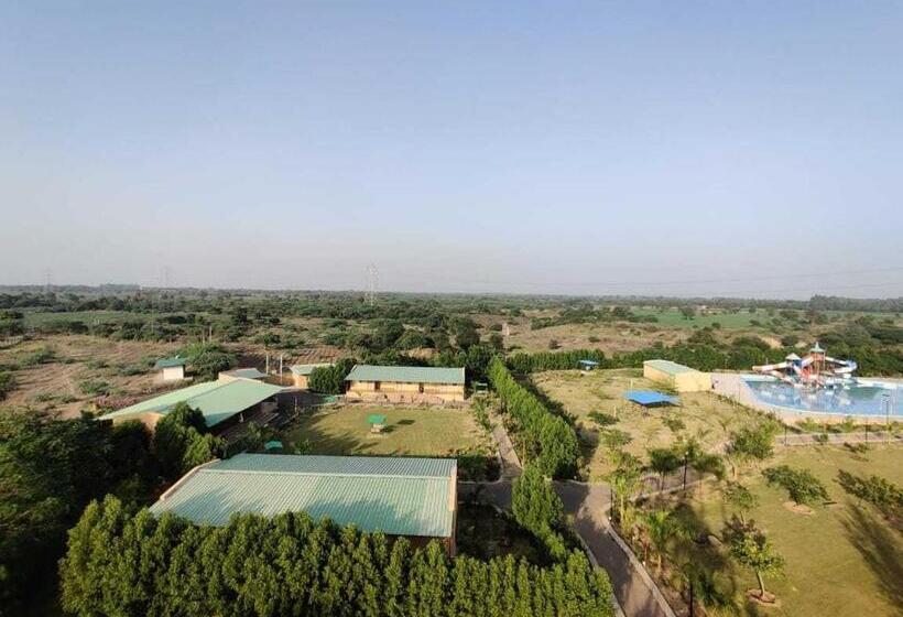 Hotel Pop 701982 Camp Unity