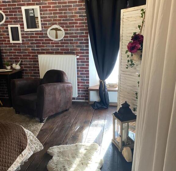 تختخواب و صبحانه Chaleureux